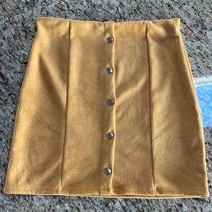 Mustard Skirt with elastic waist and buttons Large